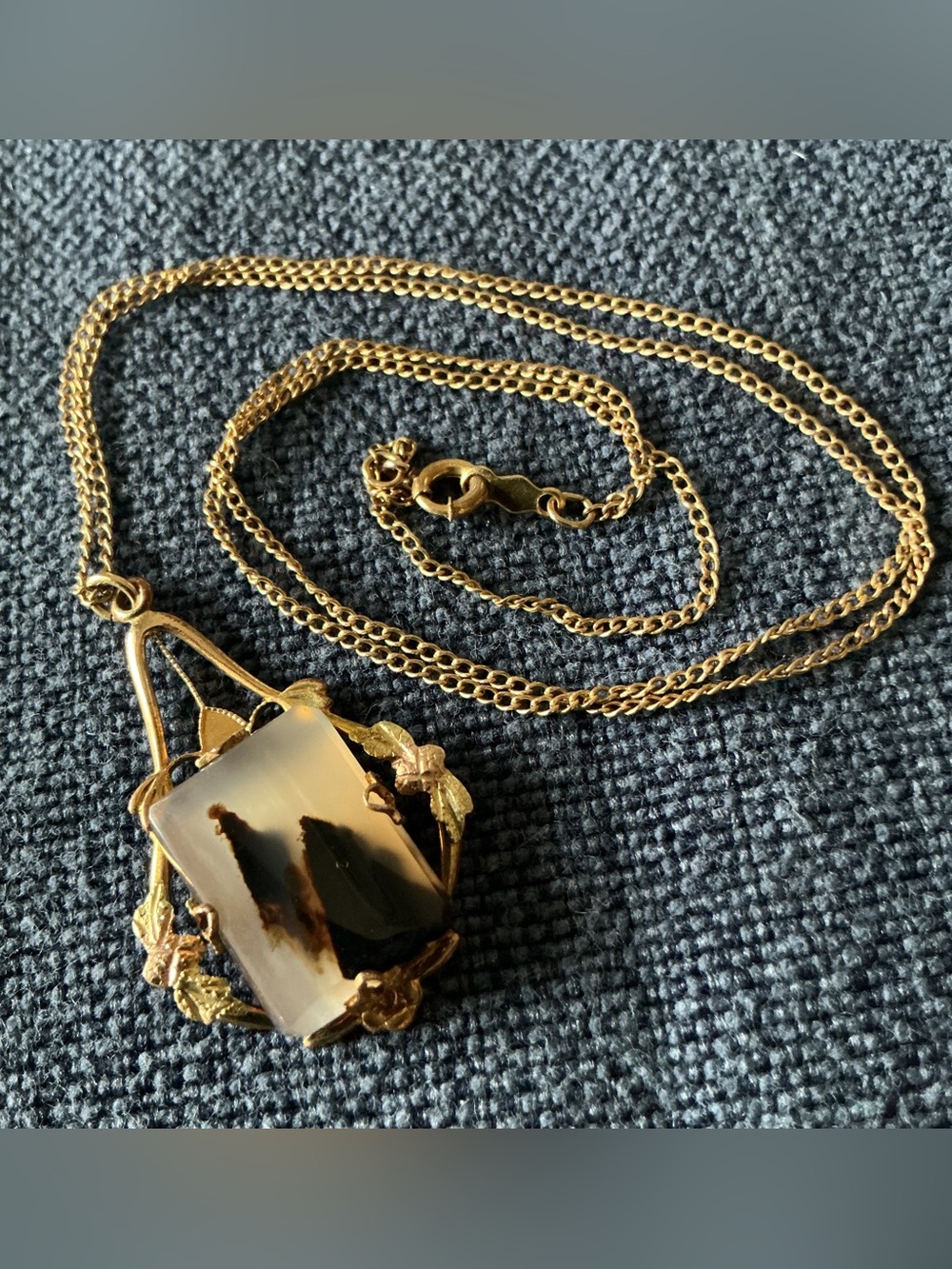 Vintage 1940/50’s Montana Agate 1/20 14K GF Necklace White Mfg Co